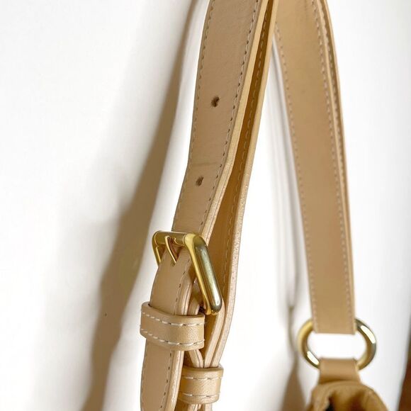 FURLA Genuine Leather Hobo Shoulder Bag Made in Italy in Light Tan - Picture 2 of 8